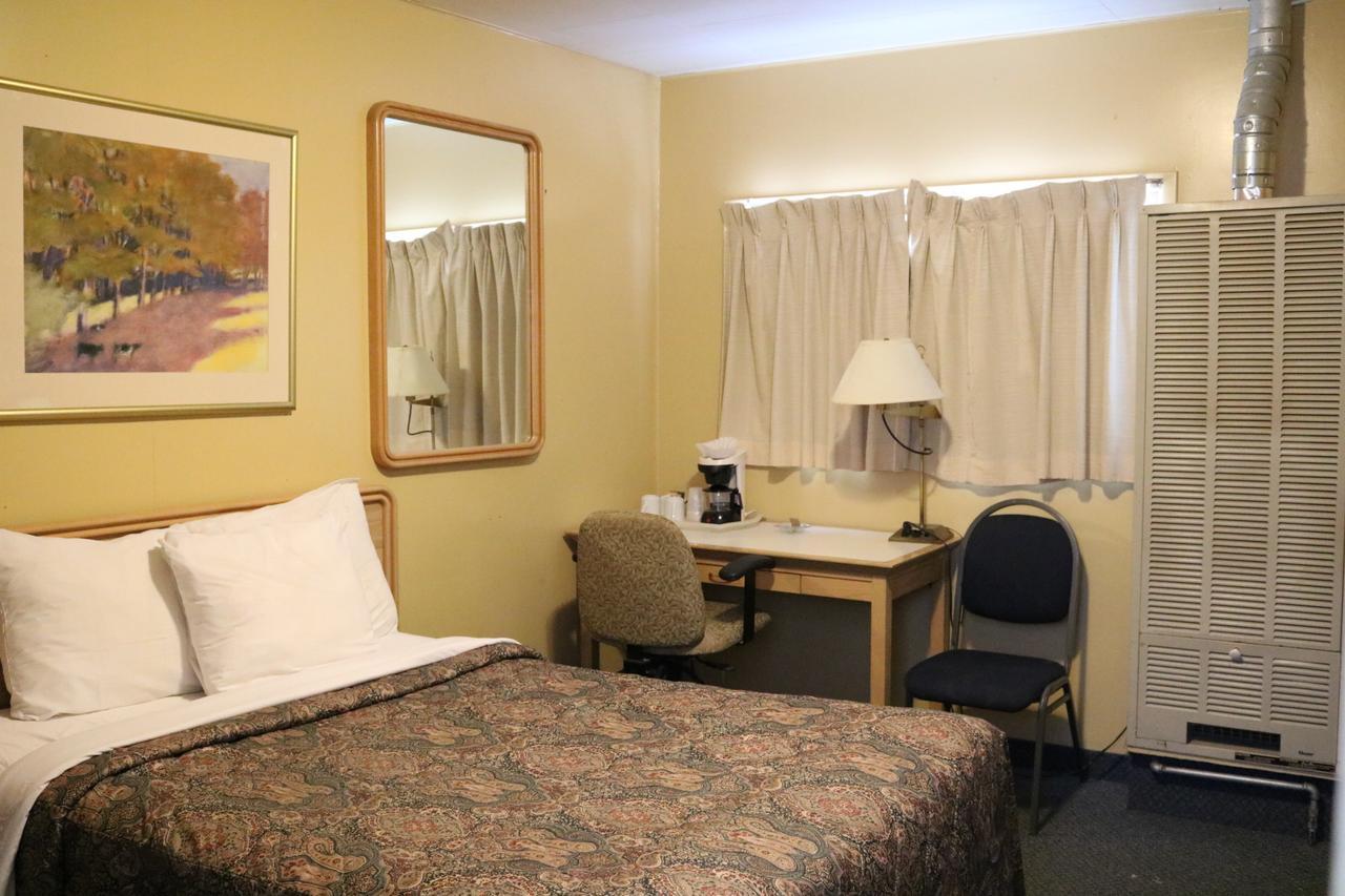 Wakaw Lodge Motel Dış mekan fotoğraf